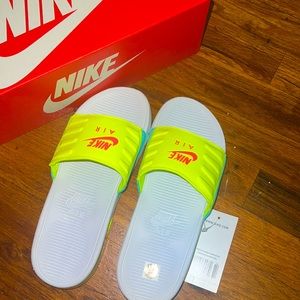 Womens Nike Air Max Camden Slides